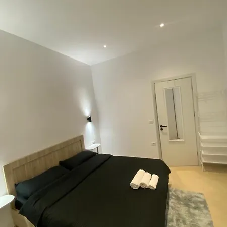 Apartament Jame's *
