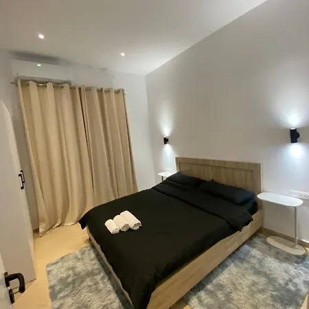 Jame's Apartment