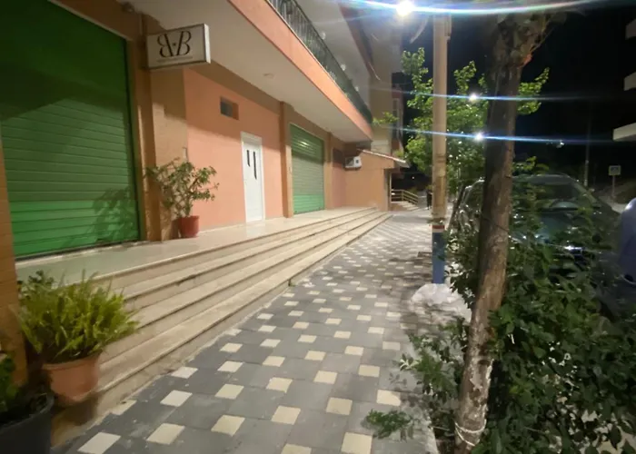 Jame's Sarandë